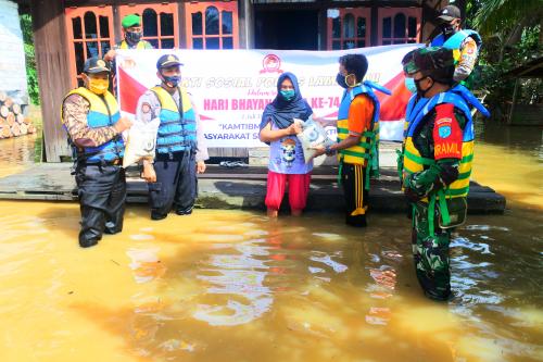 Penyaluran Bansos Polres Lamandau